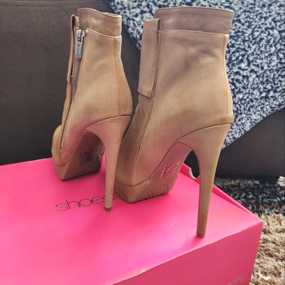 Jada Nude Booties Brand new